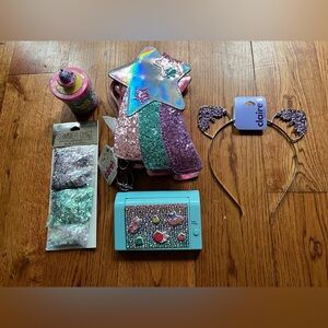 Claire’s Sparkly Lot. Perfect Holiday Gift. Surprise Gift with Purchase!